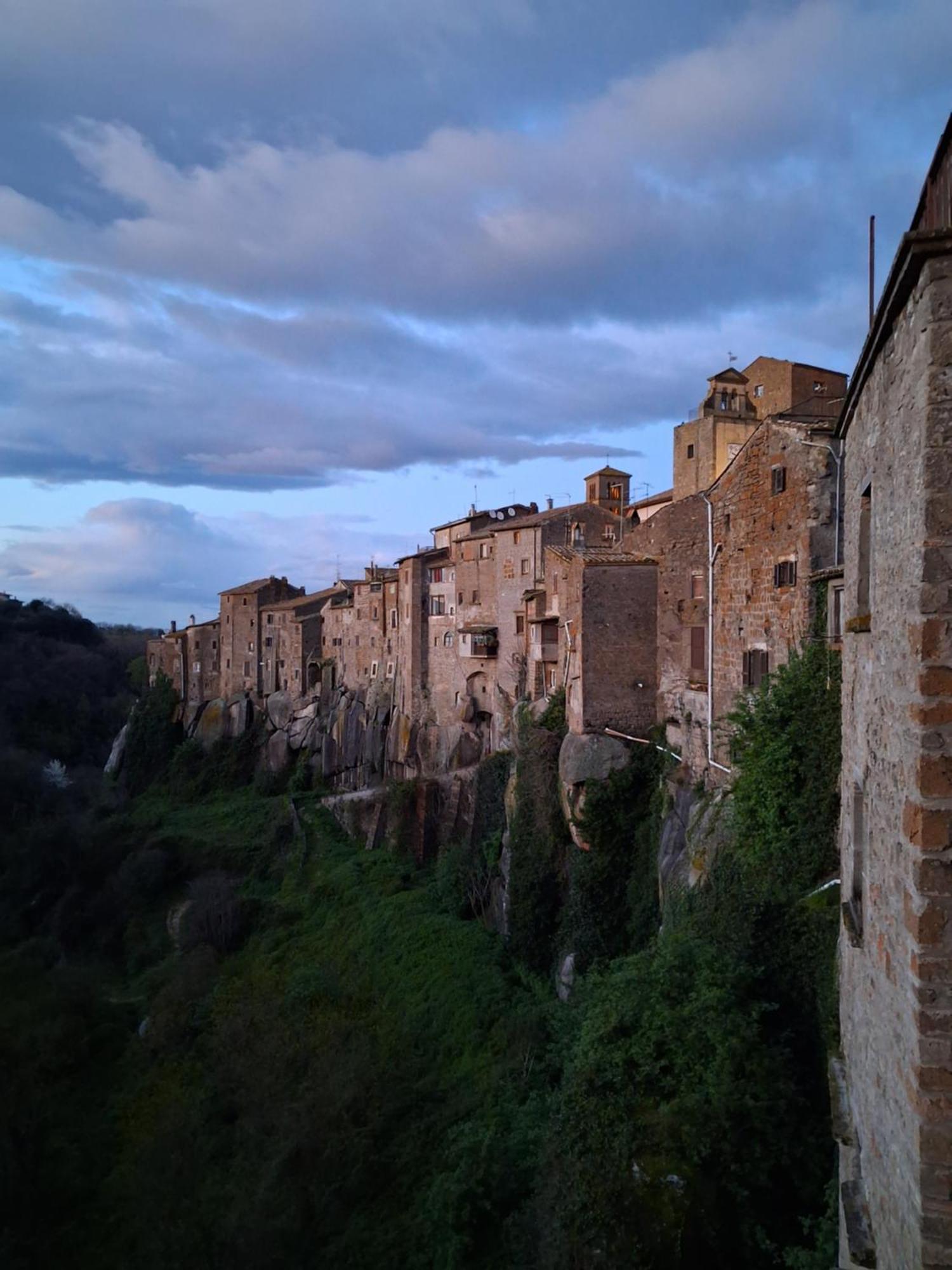 Sospesi Nel Borgo Vitorchiano Luaran gambar