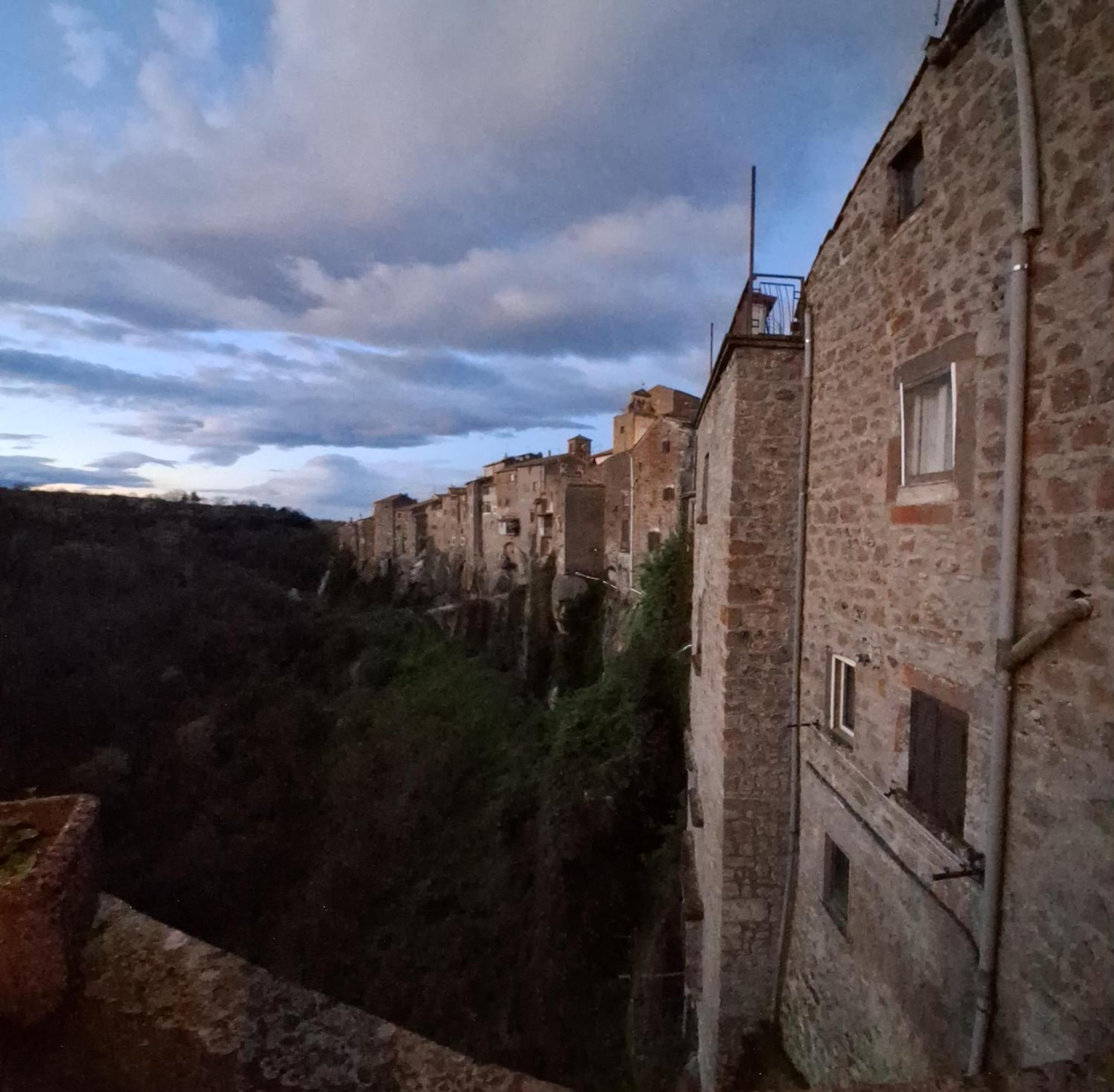 Sospesi Nel Borgo Vitorchiano Luaran gambar