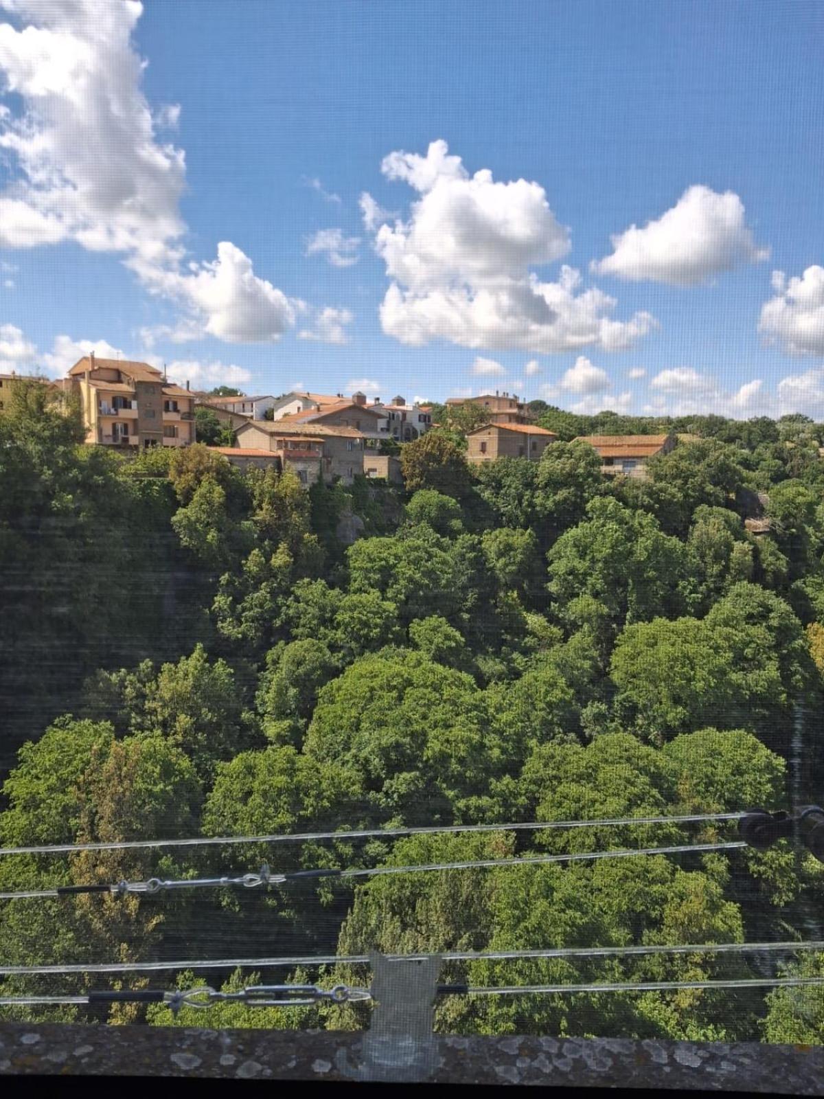 Sospesi Nel Borgo Vitorchiano Luaran gambar